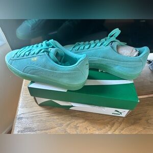 Puma Suede Classic XXI in “Mint”